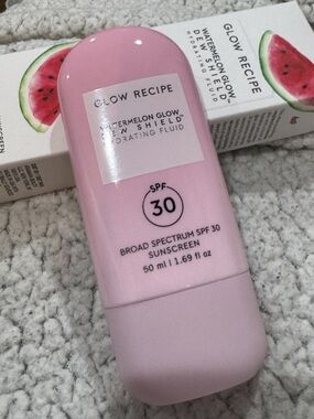 Glow Recipe Watermelon Glow Dew Shield
SPF 30